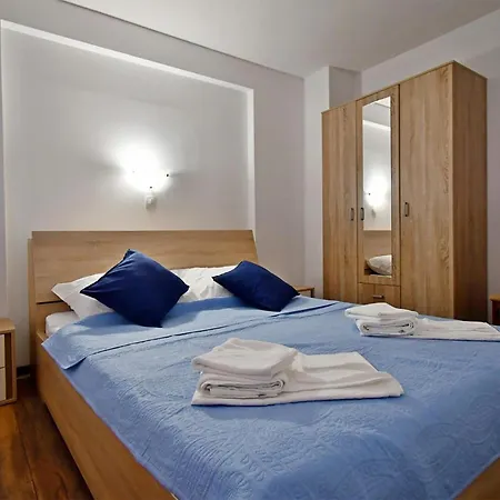 2 Bedroom In * Banjol